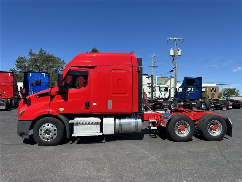 2022 Freightliner Cascadia