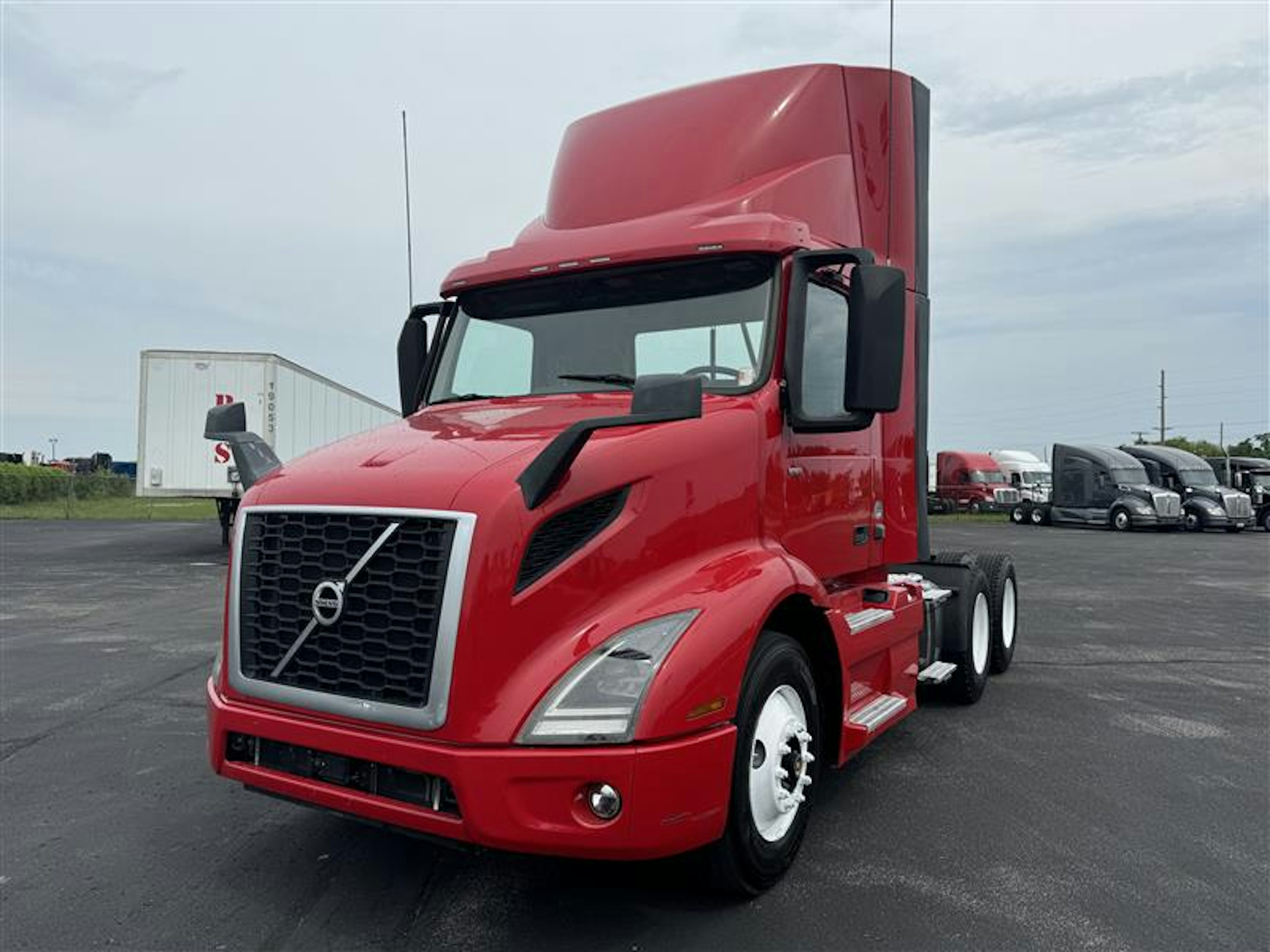 2020 Volvo VNR 300