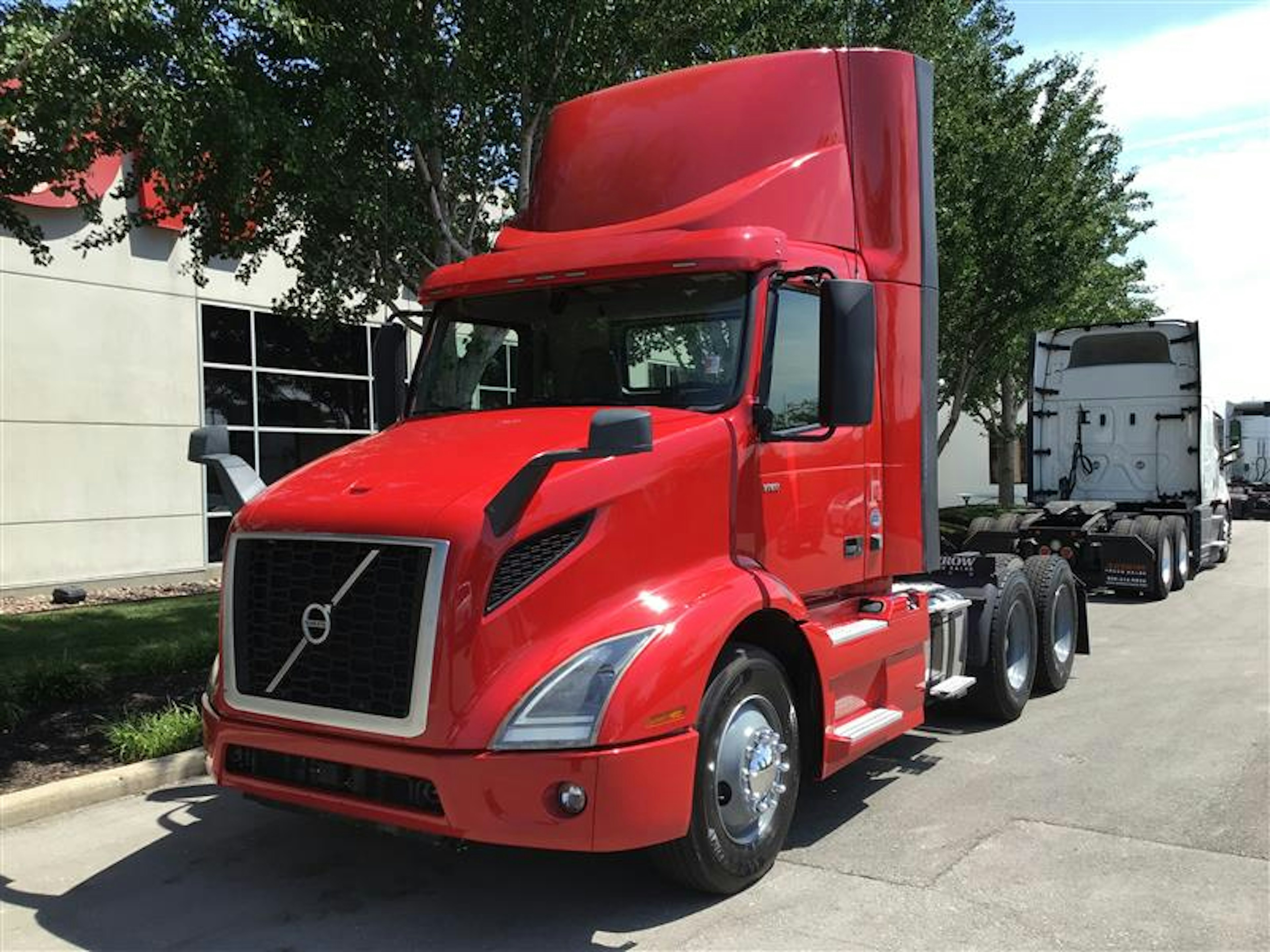 2020 Volvo VNR 300