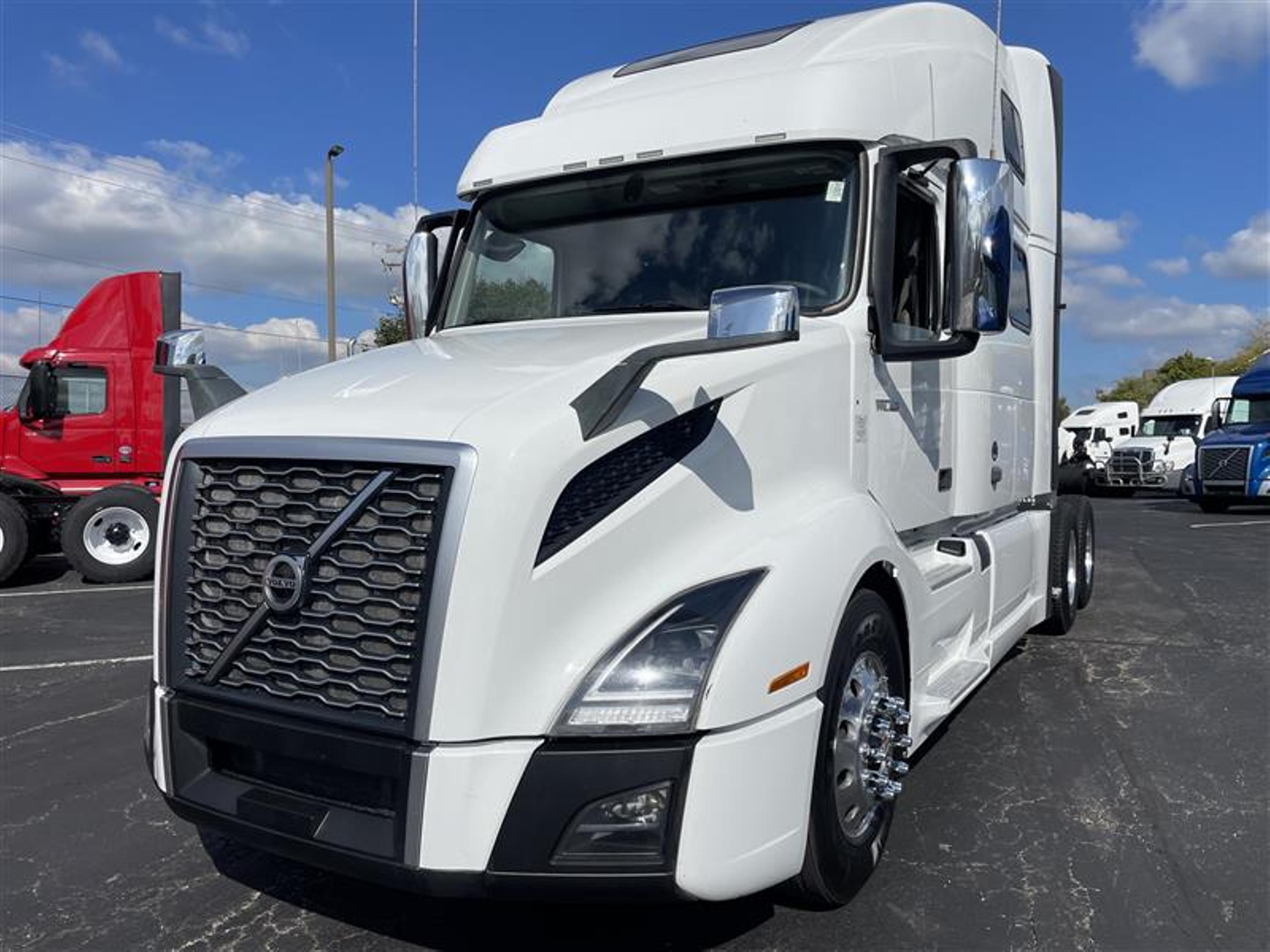 2021 Volvo VNL 860