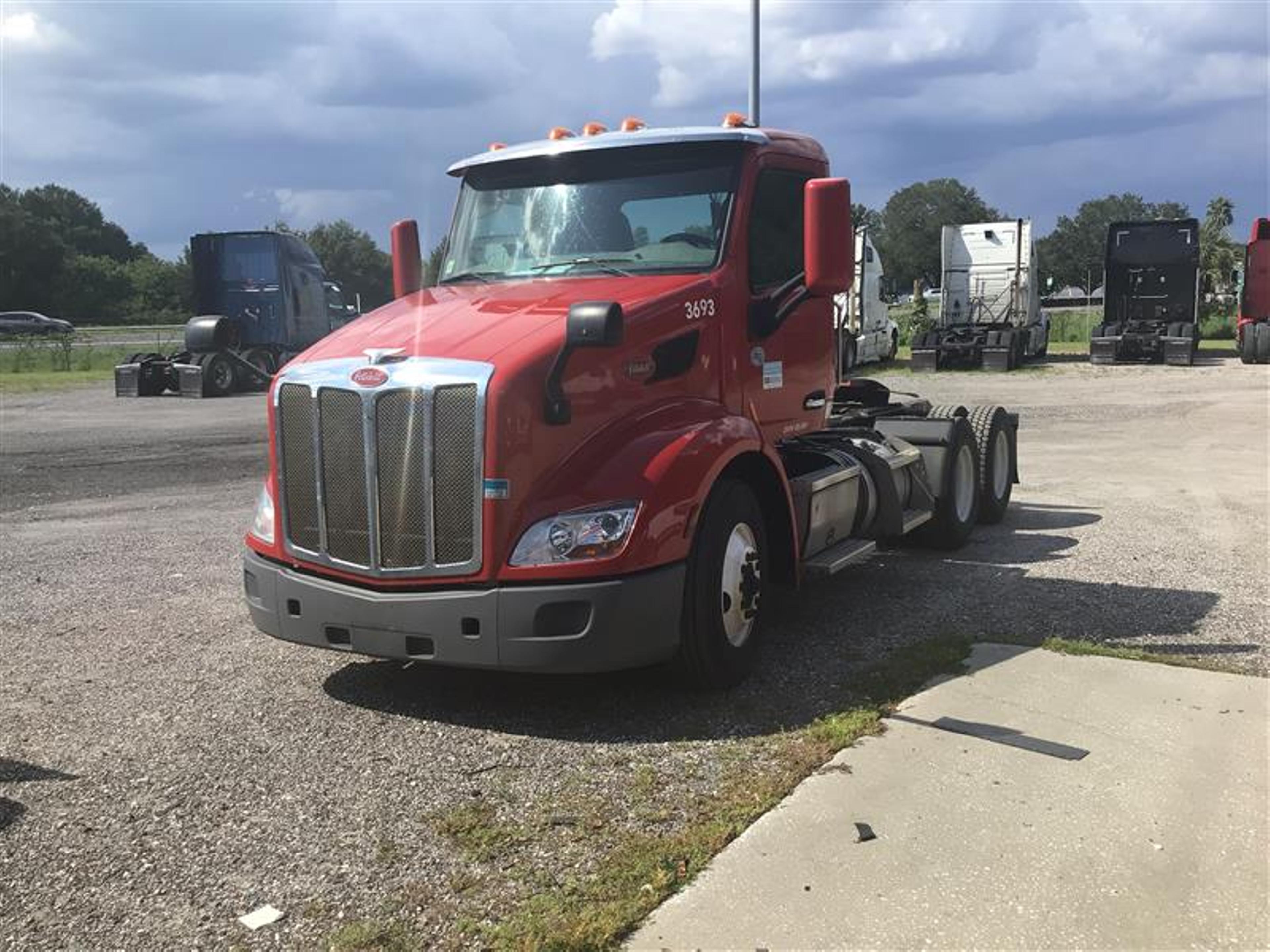 2021 Peterbilt 579