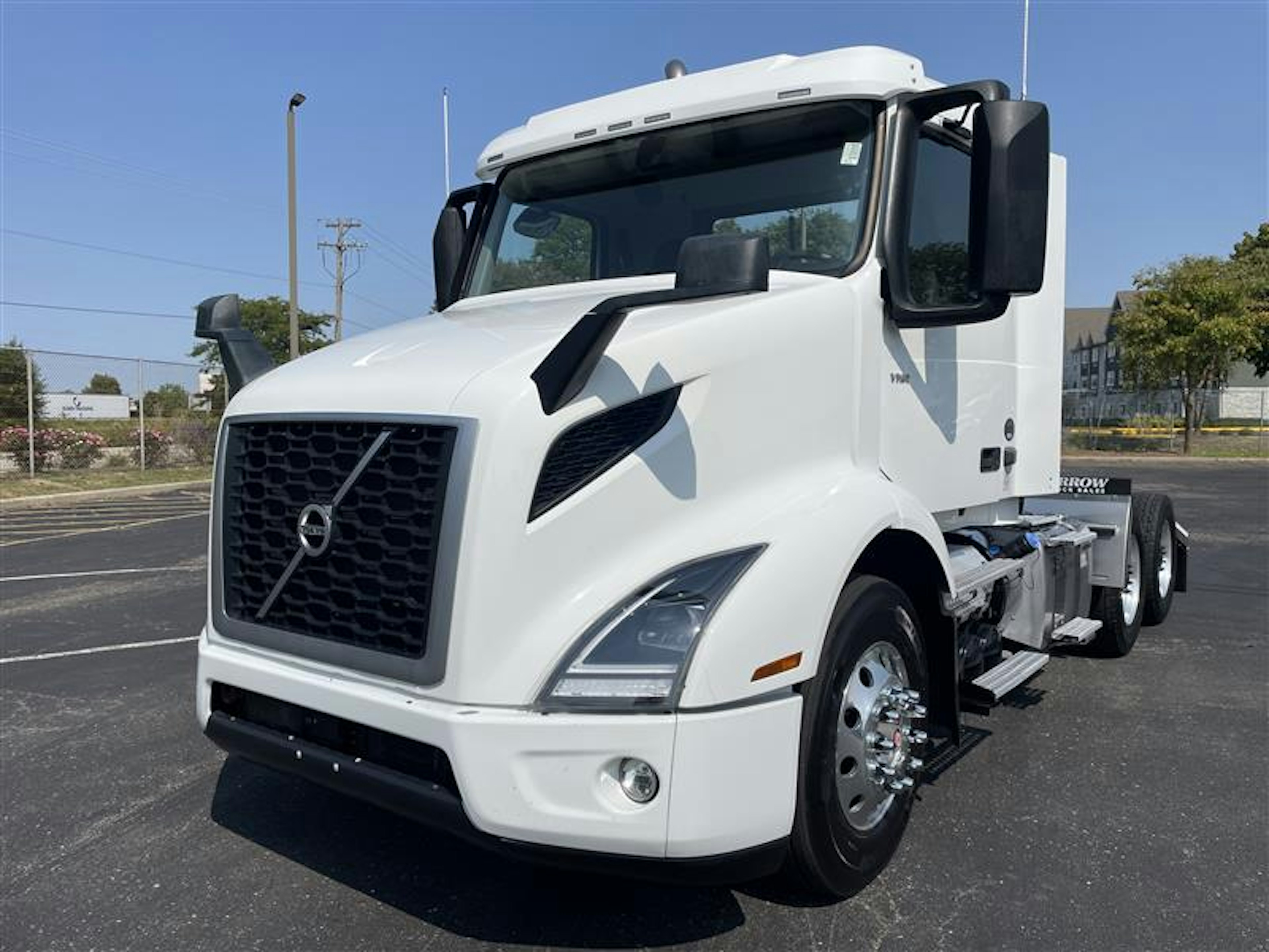 2022 Volvo VOLVO VNR64T DAY CAB