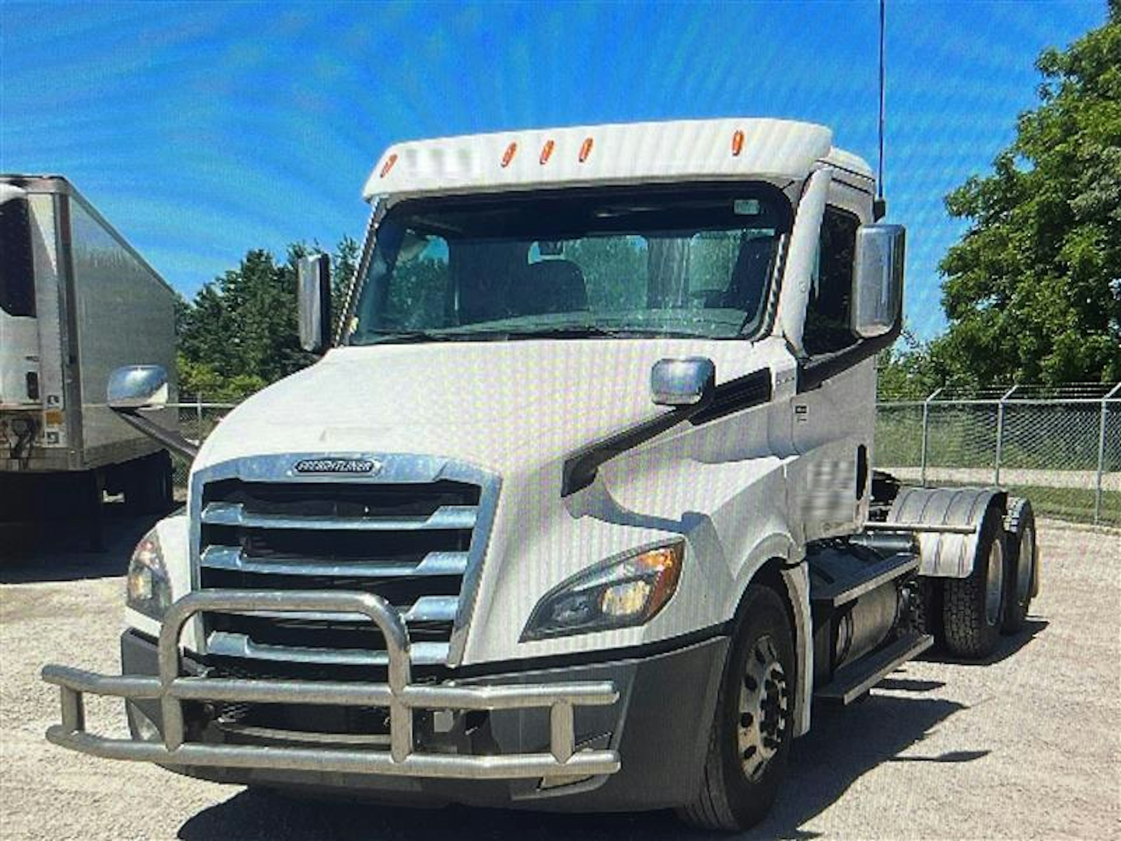 2020 Freightliner Cascadia