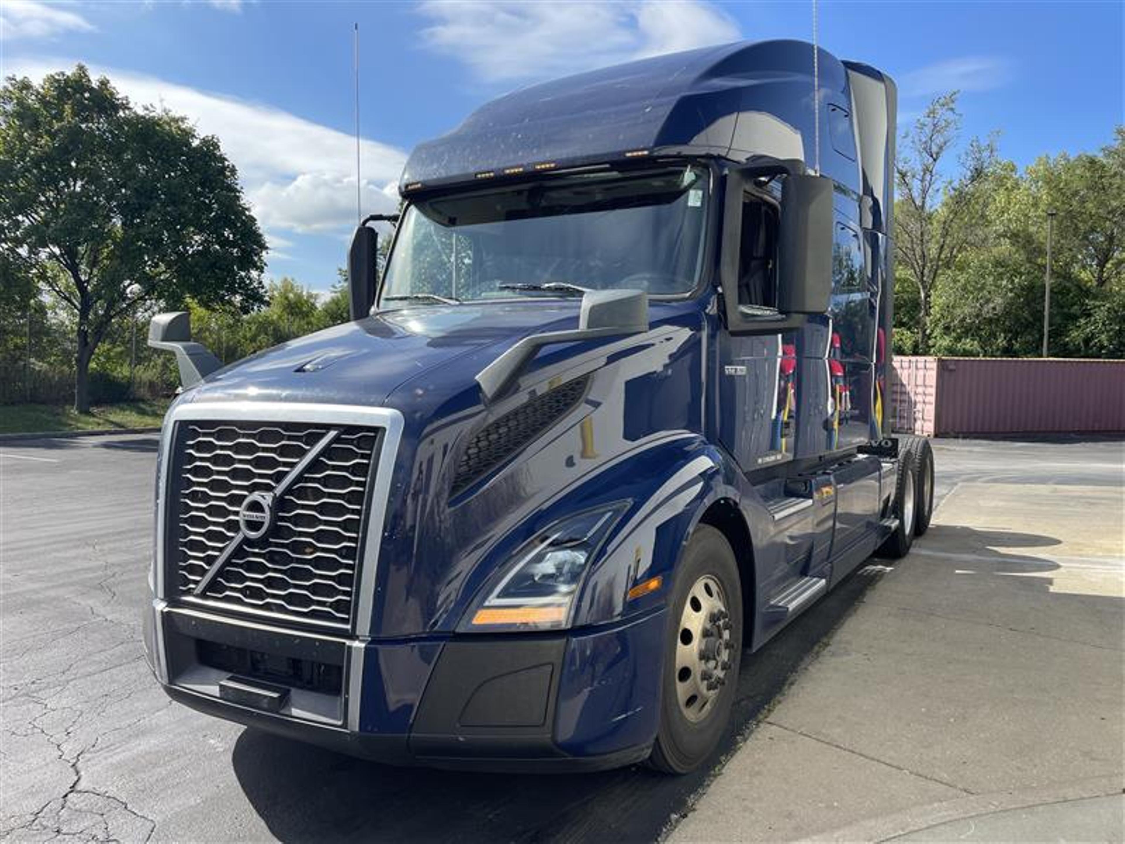 2021 Volvo VNL 760