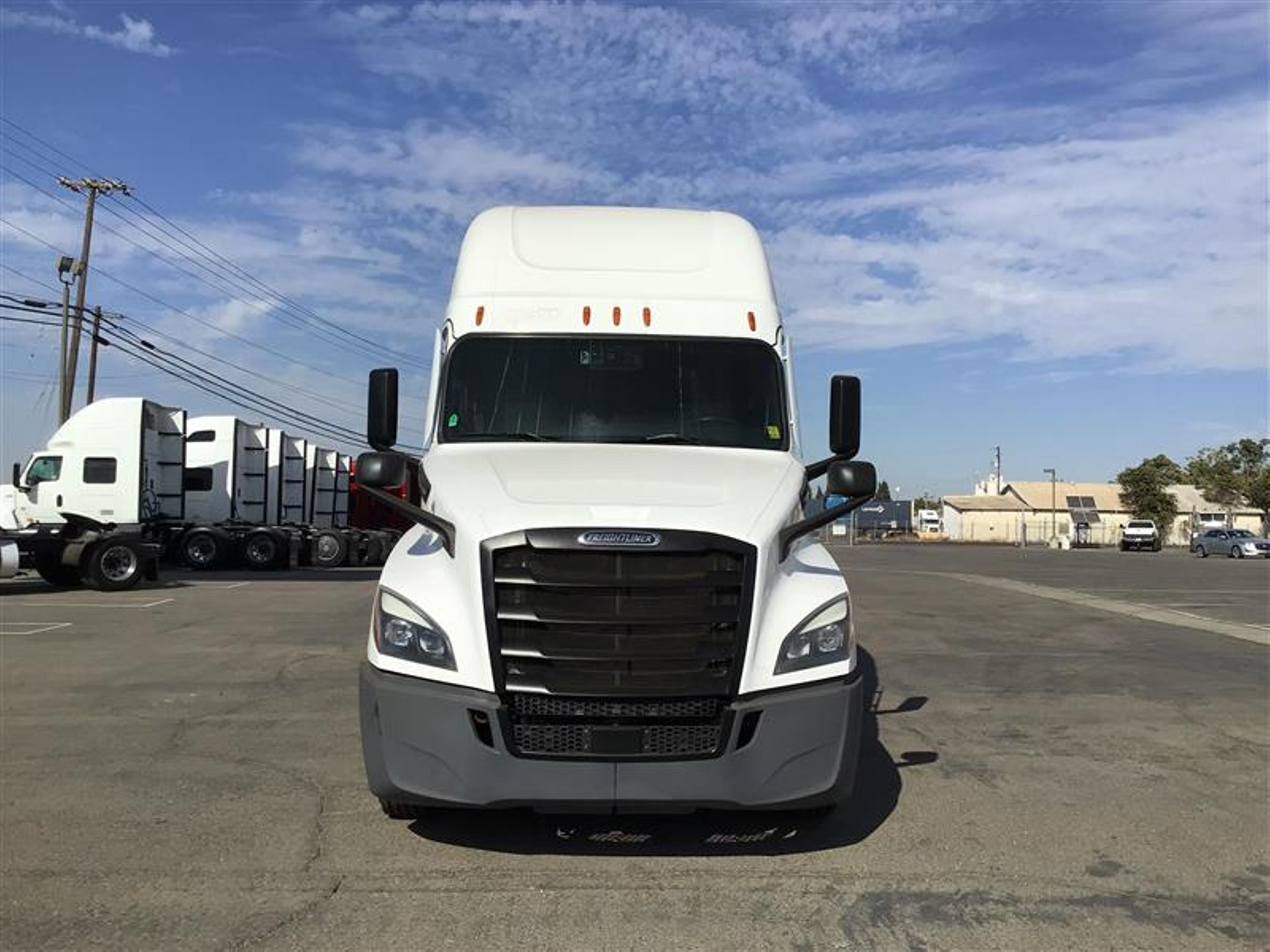 2021 Freightliner Cascadia