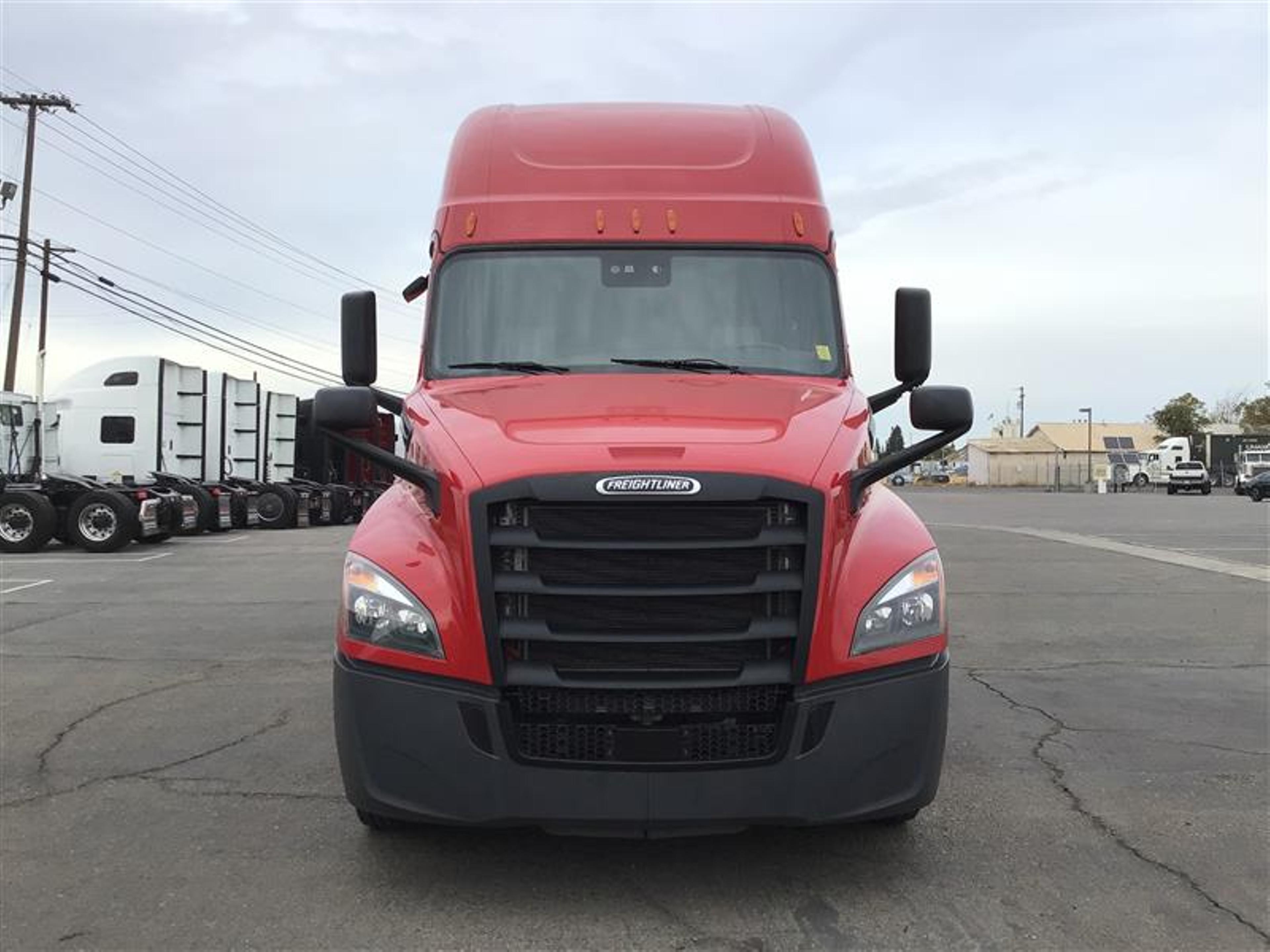 2022 Freightliner Cascadia