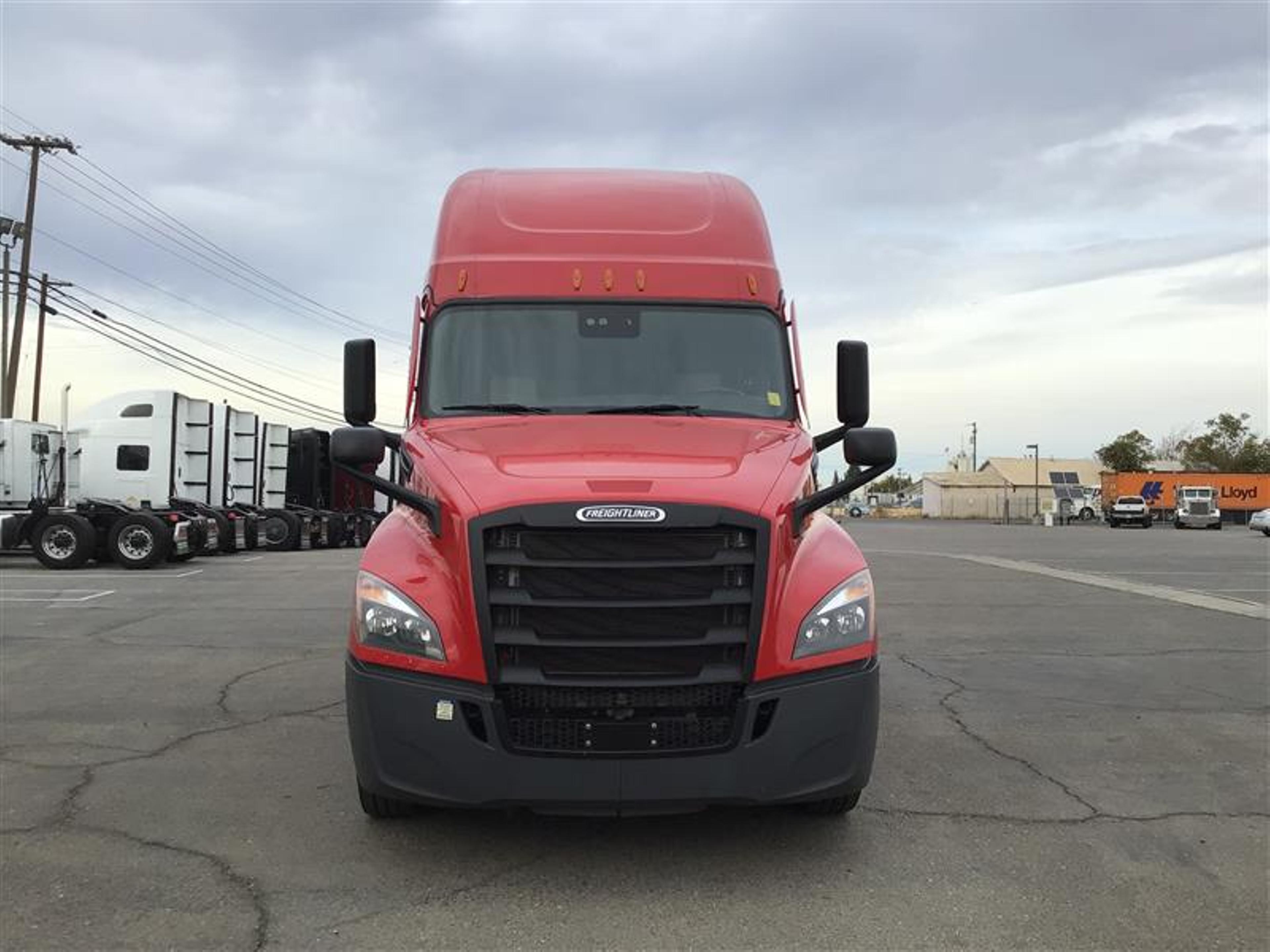 2022 Freightliner Cascadia