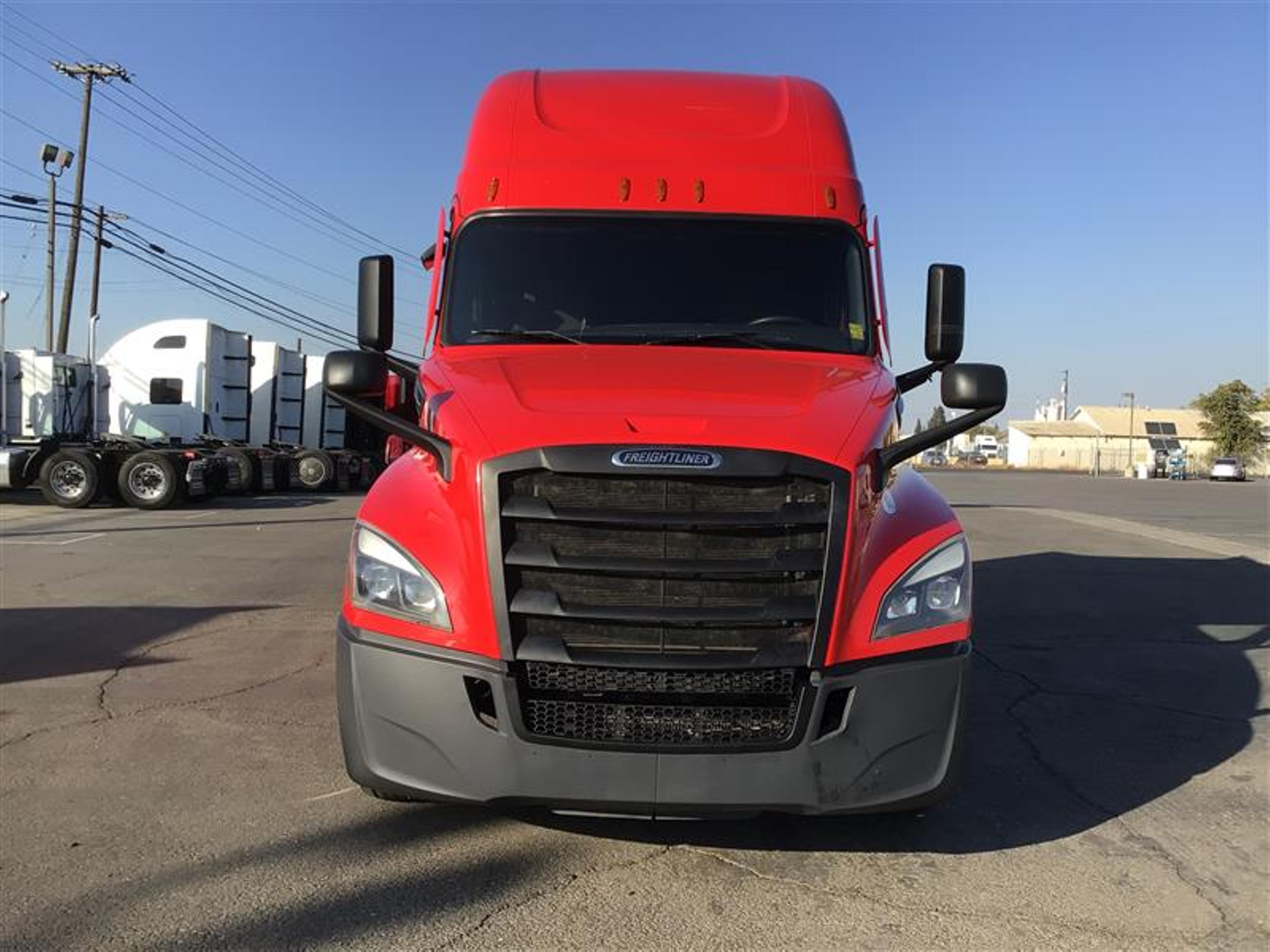 2023 Freightliner Cascadia