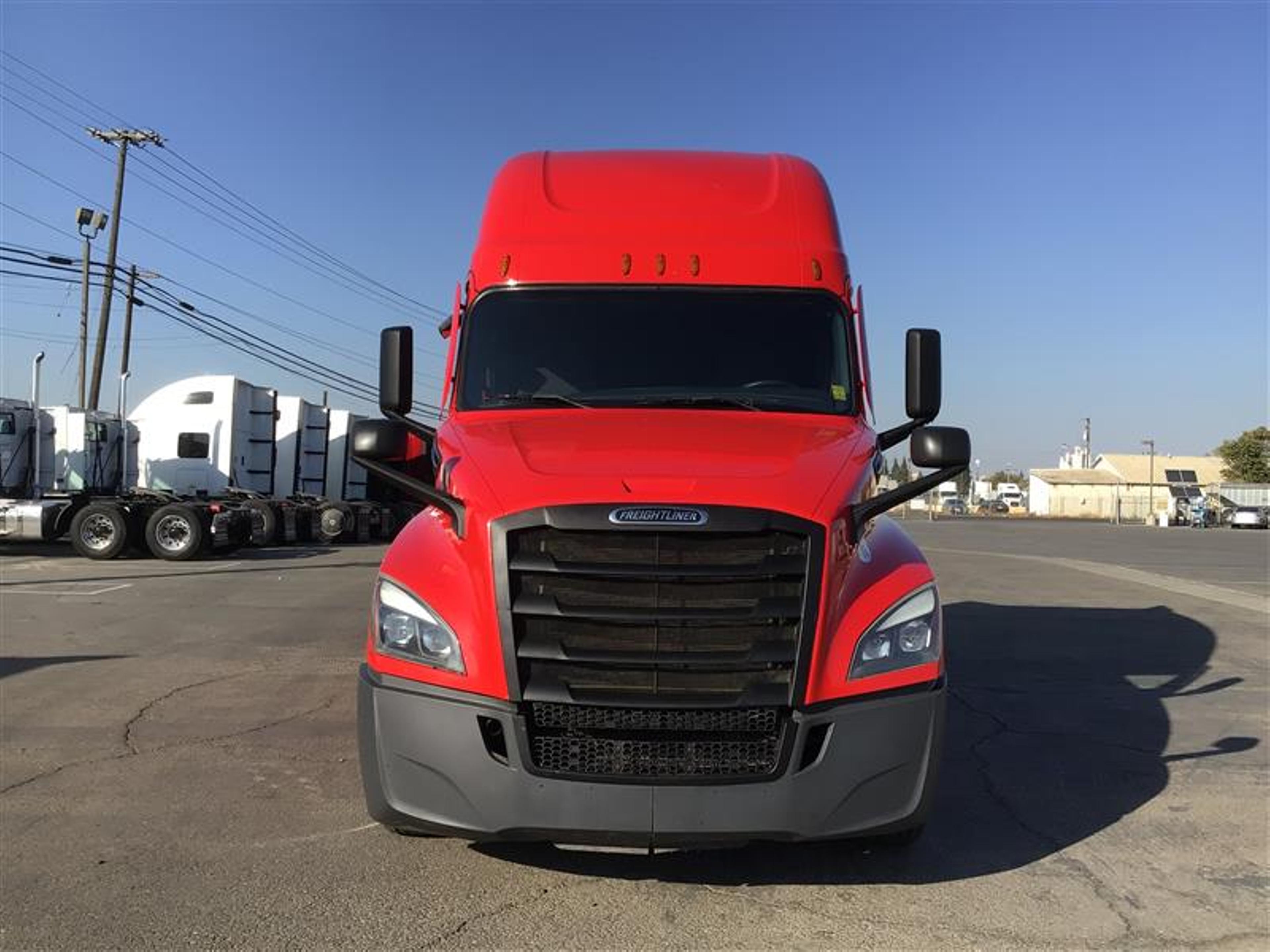 2023 Freightliner Cascadia