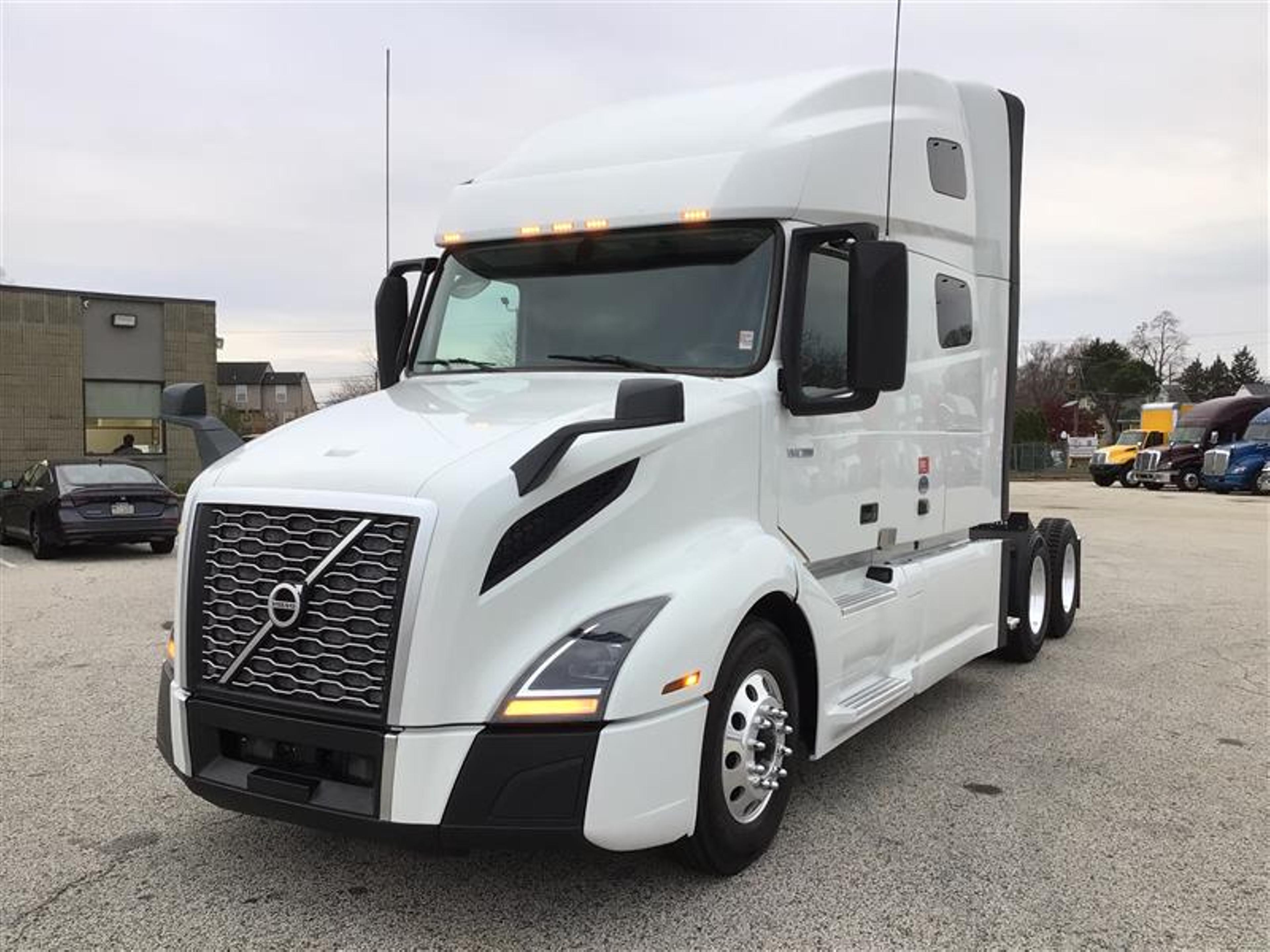 2021 Volvo VNL 760