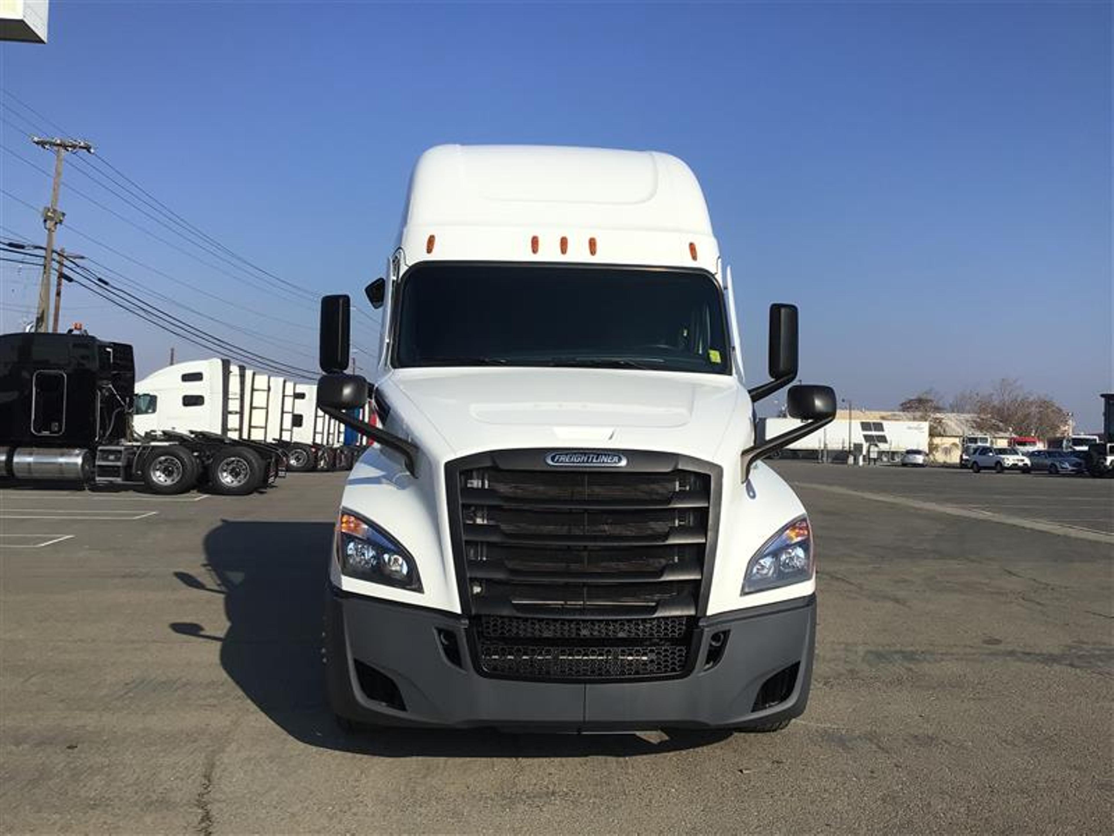 2022 Freightliner Cascadia