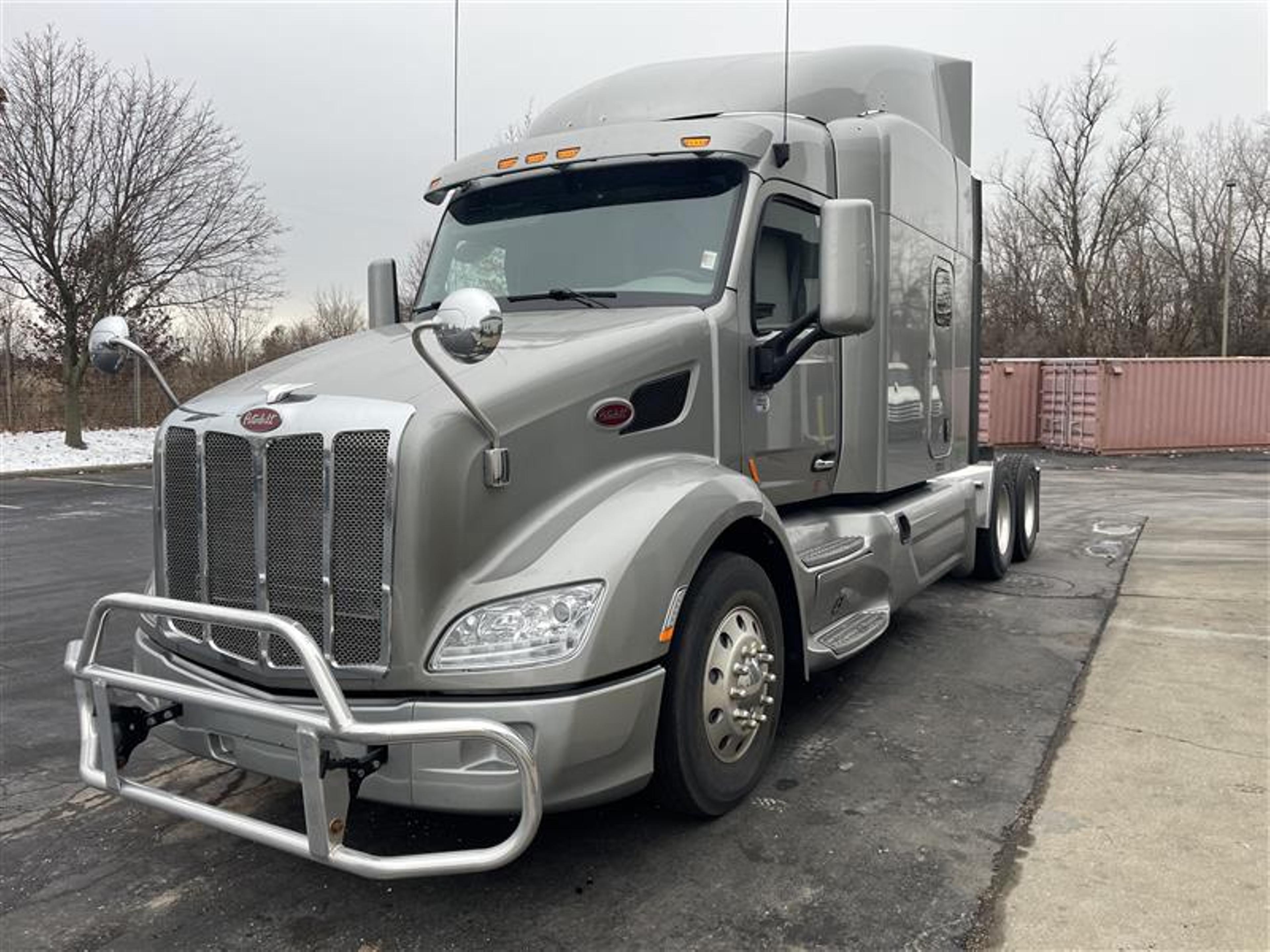 2020 Peterbilt 579