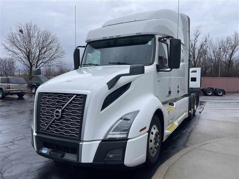 2021 Volvo VNL 740