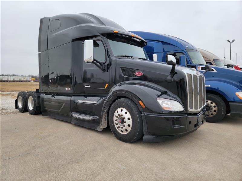 2022 Peterbilt 579