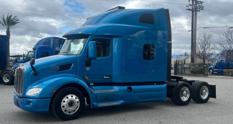 2022 Peterbilt 579