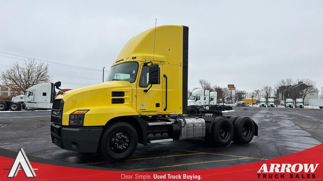 2022 Mack AN64T