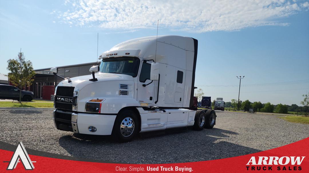 2023 Mack AN64T