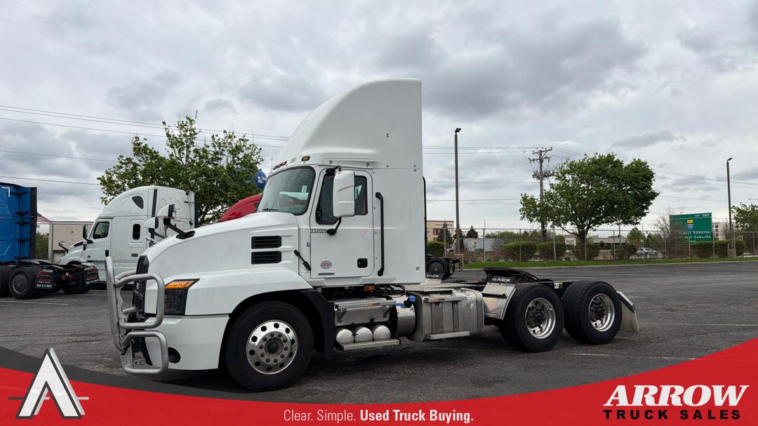 2024 Mack AN64T