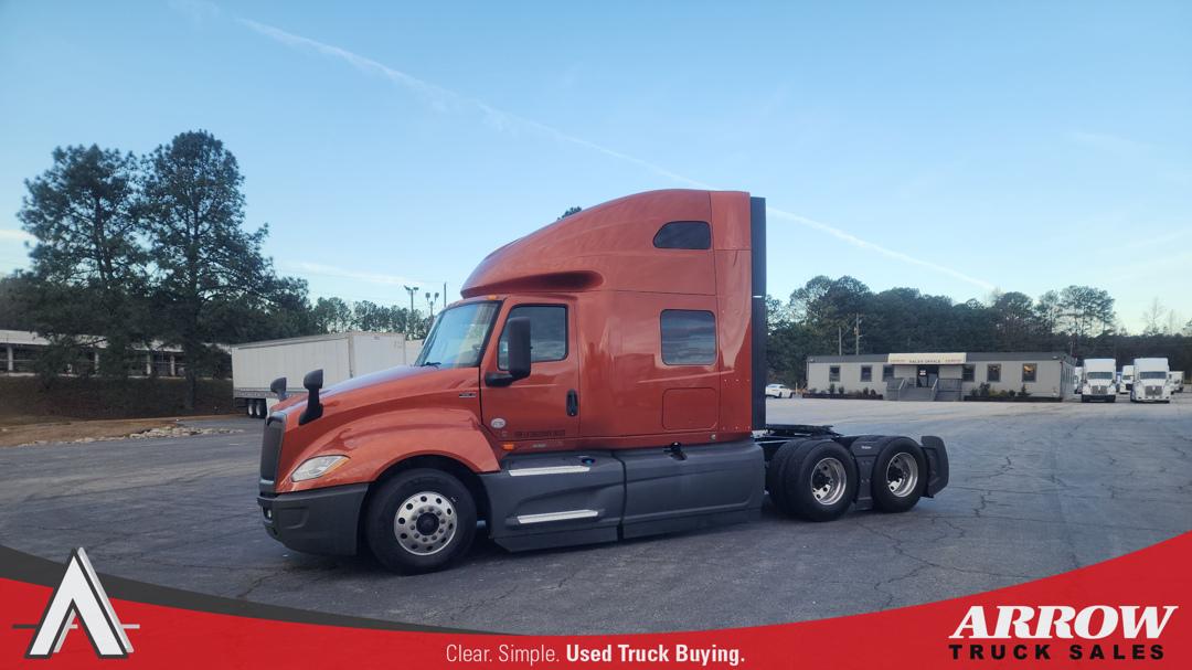 2022 International LT