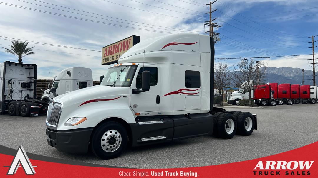 2022 International LT