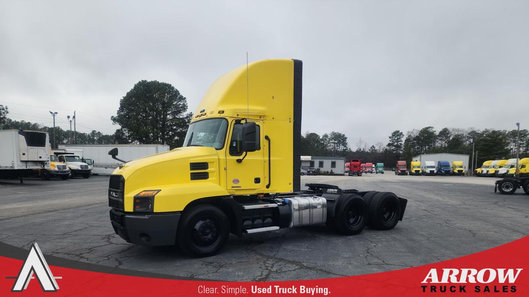 2022 Mack AN64T