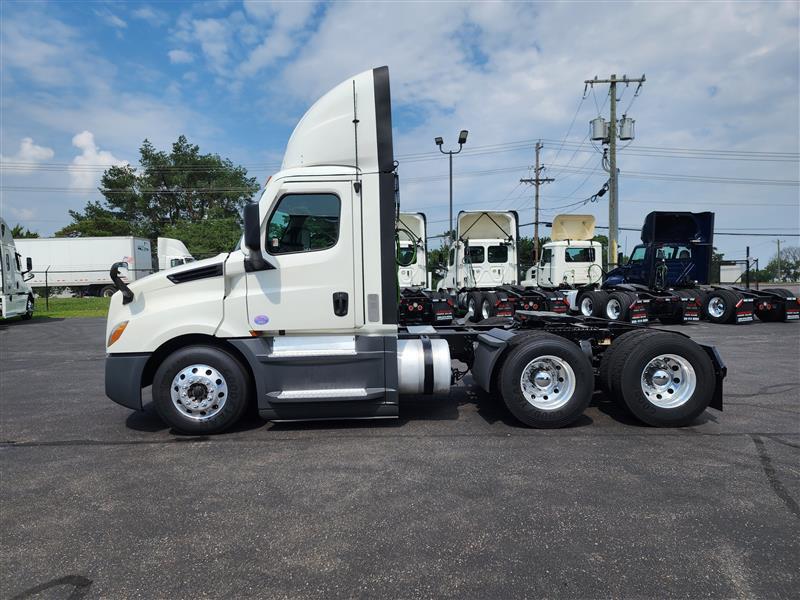 2021 Freightliner Cascadia