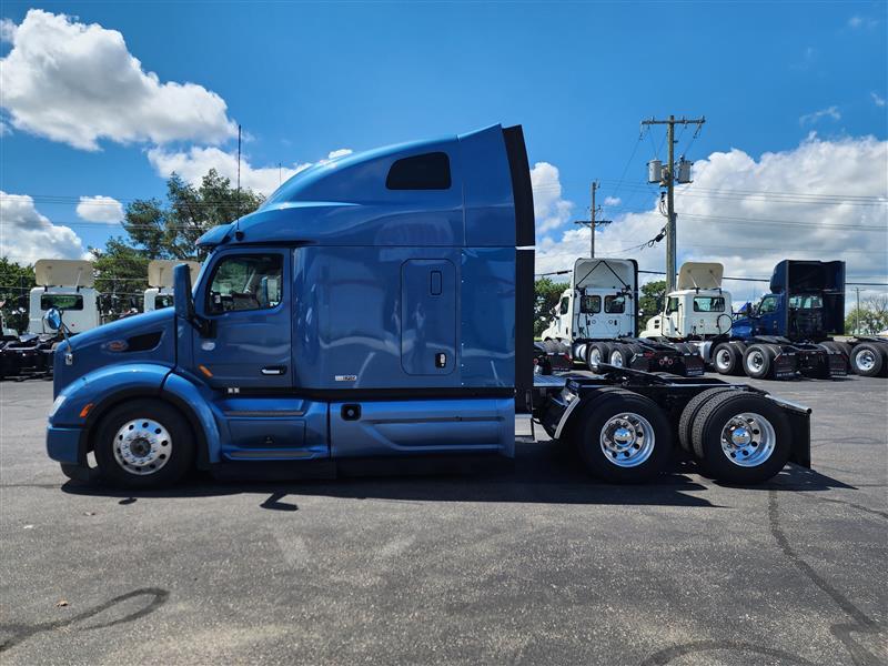 2022 Peterbilt 579