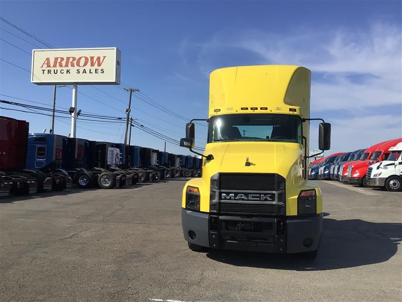 2023 Mack AN64T